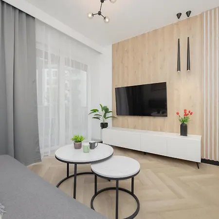 Przytulny Apartament Z Parkingiem I Tarasem W Warszawie By Rent Like Home Warszawa Eksteriør bilde